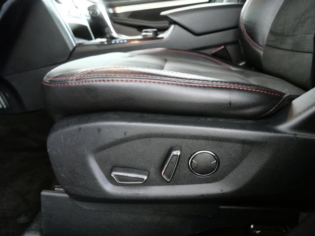 Certified 2018 Ford Explorer XLT w/ Equipment Group 202A AWD/4WD image 16