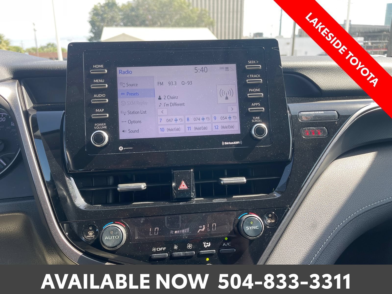 Used 2022 Toyota Camry SE FWD image 31