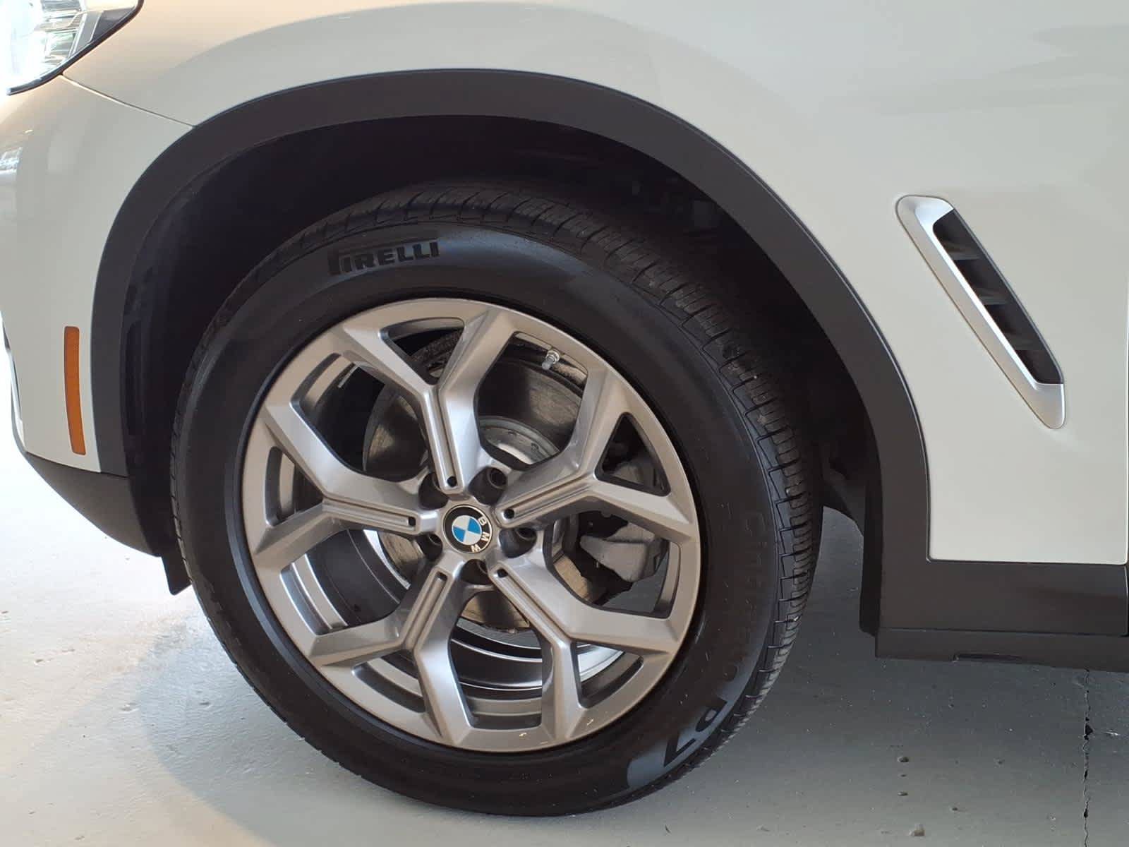 Used 2023 BMW X3 xDrive30i w/ Premium Package w/ZPA AWD/4WD image 7