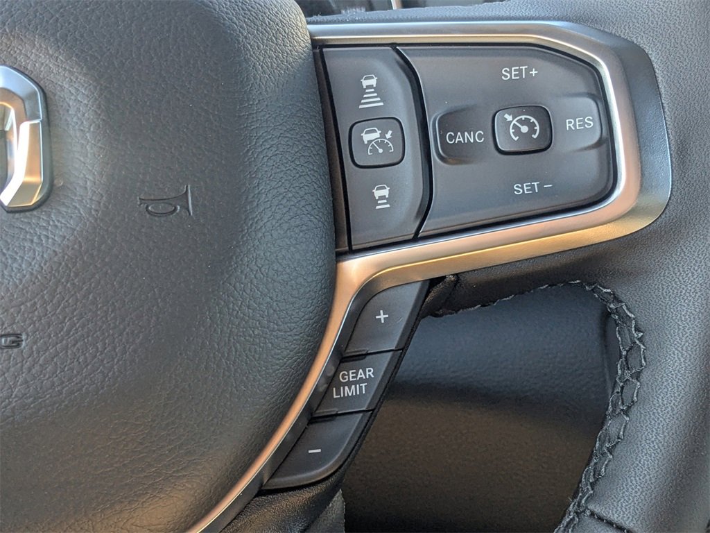 New 2026 RAM 1500 4x4 Crew Cab image 25