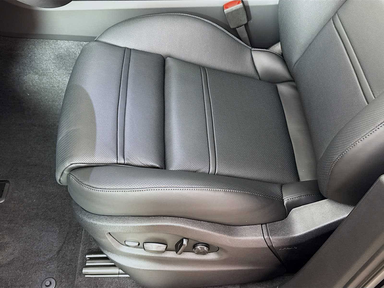 New 2026 Porsche Cayenne S AWD/4WD image 15