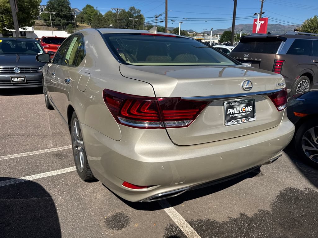 Used 2014 Lexus LS 460 w/ Comfort Package RWD image 12