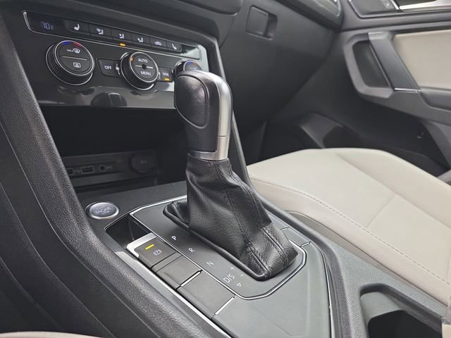 Used 2018 Volkswagen Tiguan SE image 35