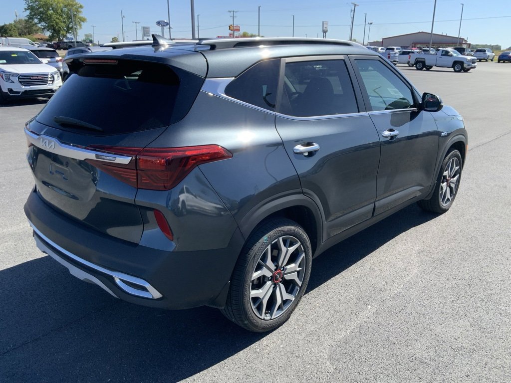 Used 2023 Kia Seltos SX image 13