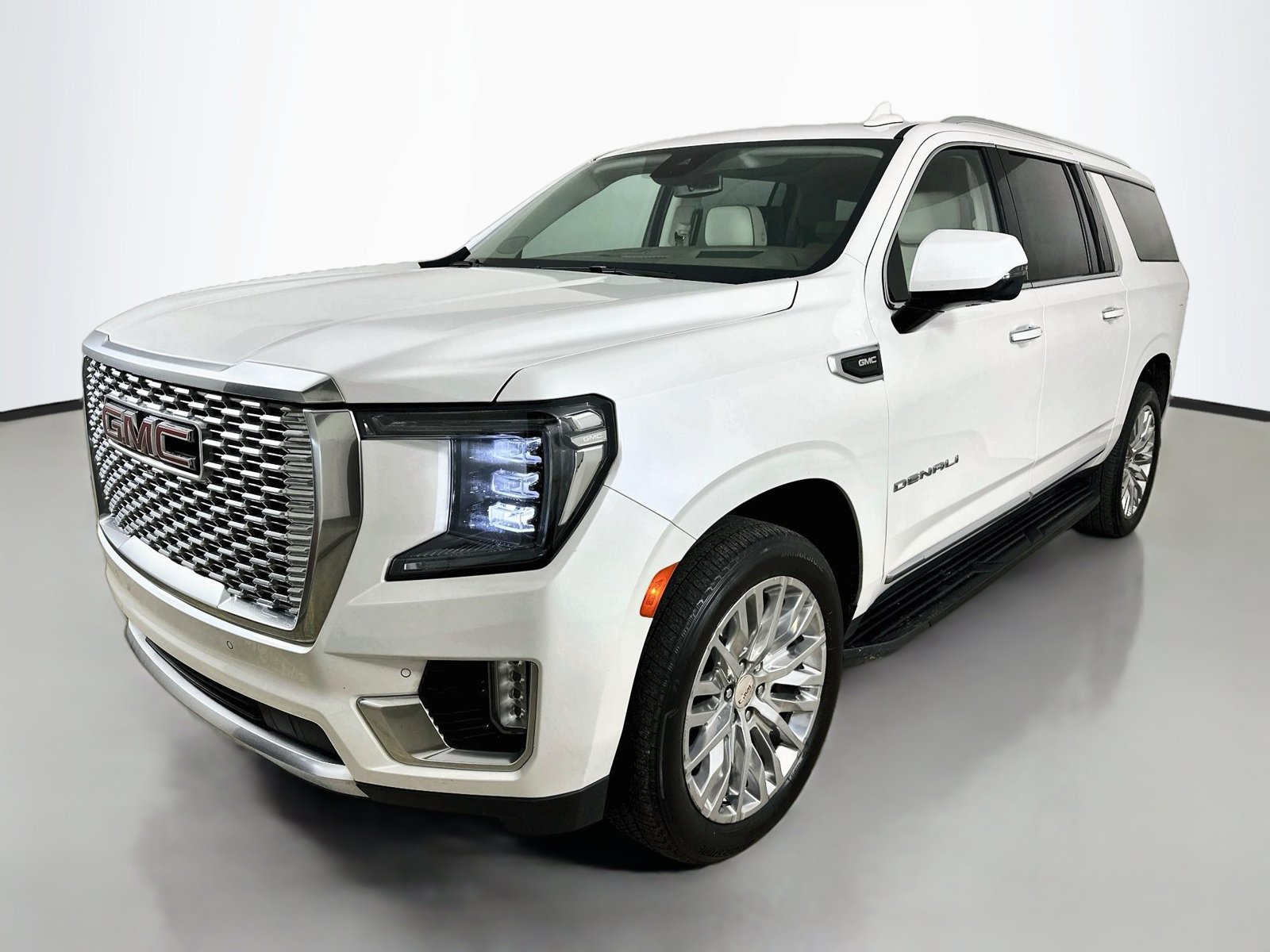 Used 2023 GMC Yukon XL Denali w/ LPO, Floor Liner Package