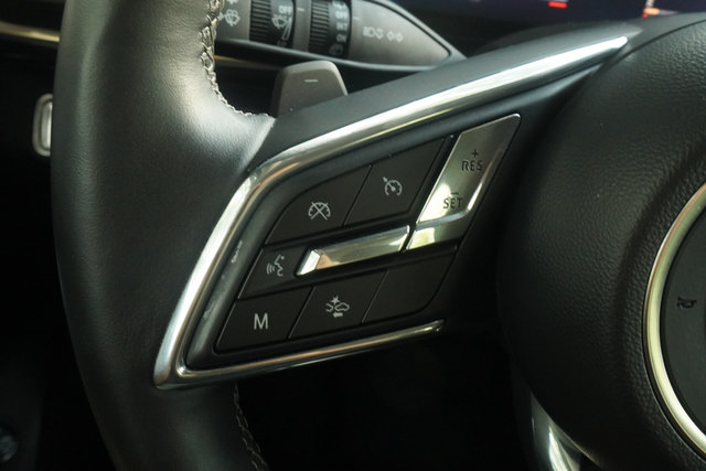Used 2024 Buick Envision Avenir AWD/4WD image 17