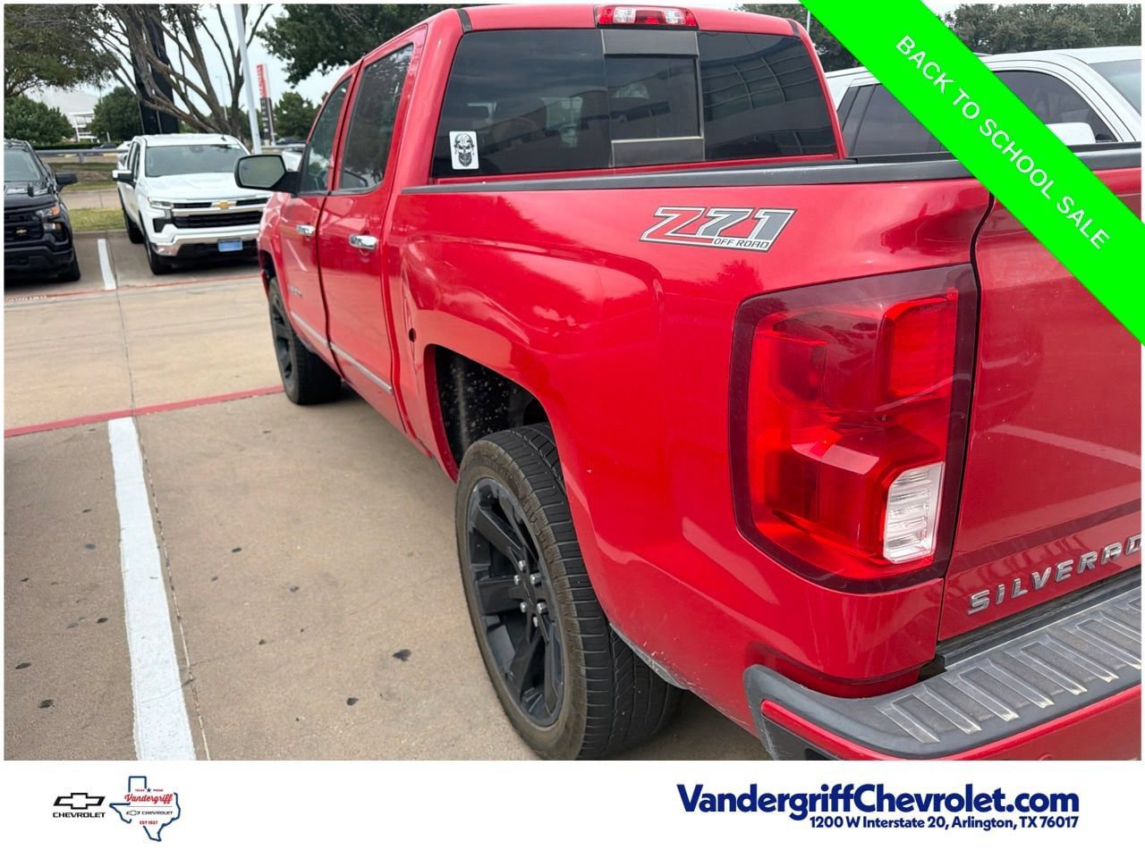 Used 2017 Chevrolet Silverado 1500 LTZ Z71 w/ LTZ Plus Package AWD/4WD image 13