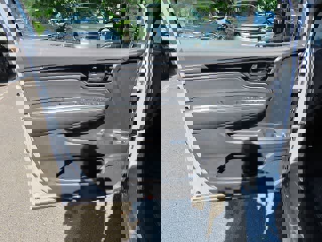 New 2026 Honda Odyssey Touring image 18