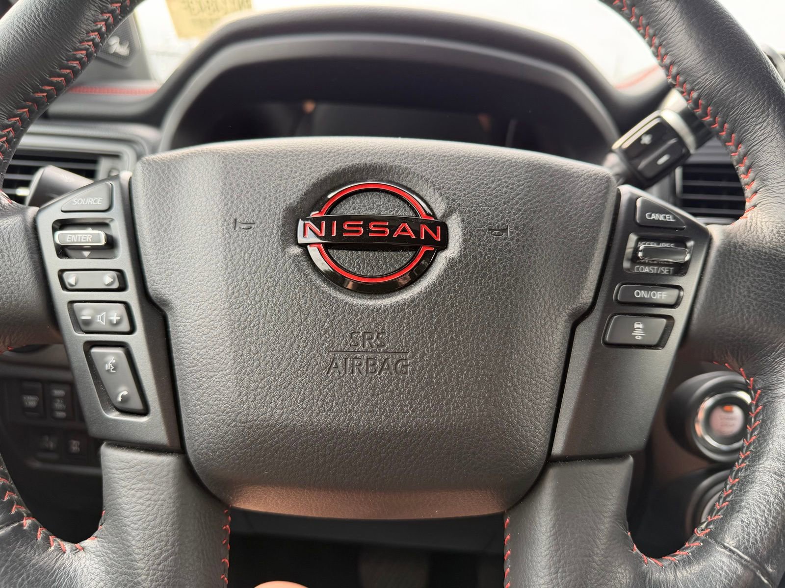 Used 2023 Nissan Titan PRO-4X w/ Pro-4x Utility Package image 18