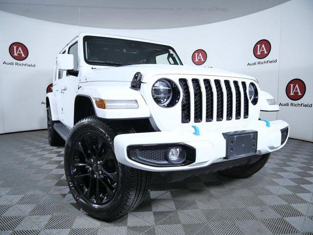 Used 2021 Jeep Wrangler Unlimited Sahara image 2
