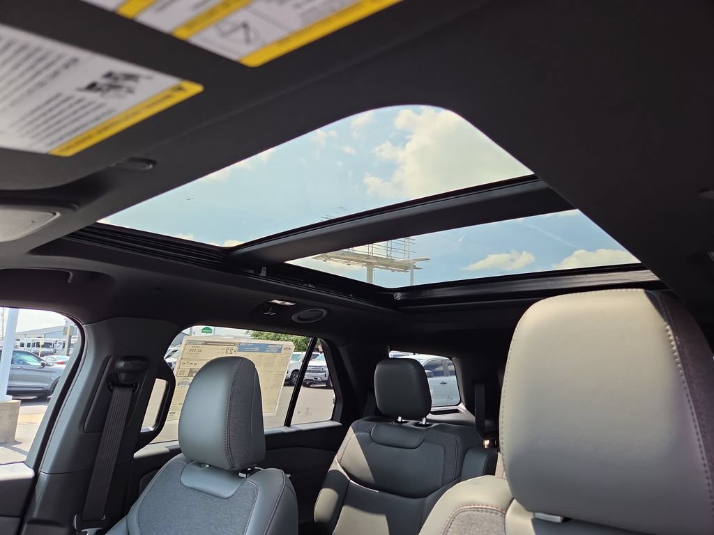 New 2027 Ford Explorer Active w/ Active Comfort Package AWD/4WD image 29