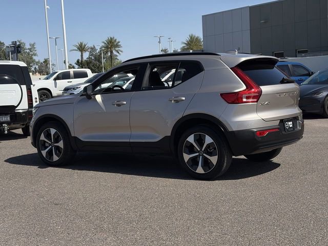 Certified 2023 Volvo XC40 B5 Plus w/ Driver Assist Package AWD/4WD image 9