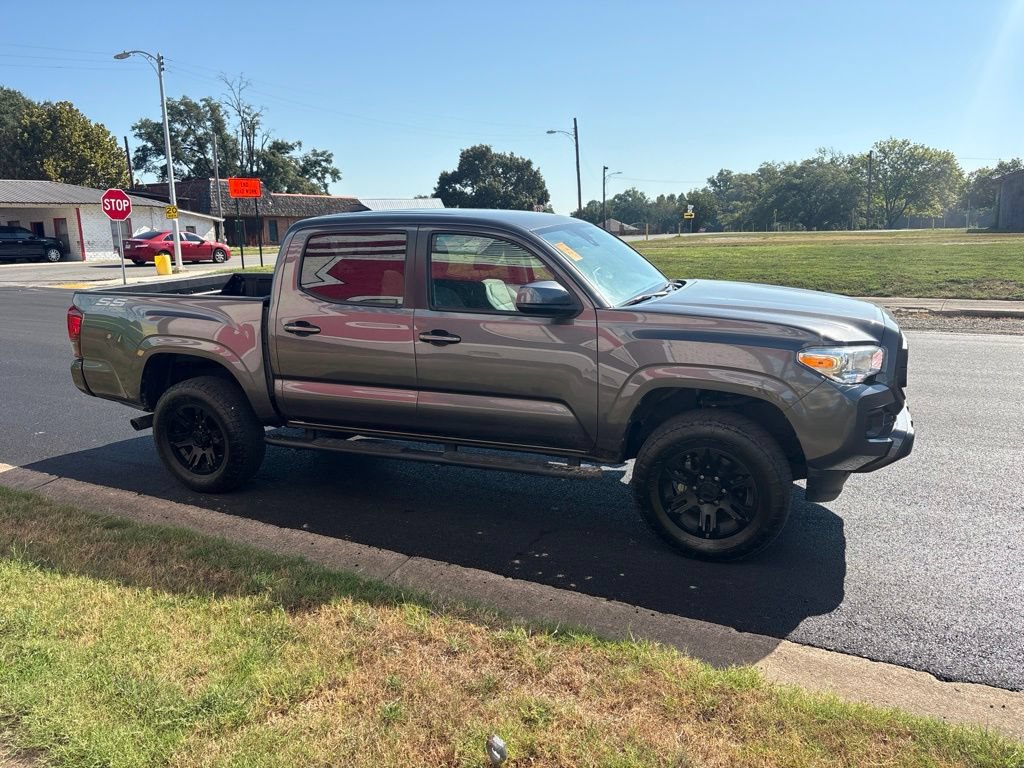 Used 2022 Toyota Tacoma SR w/ SR Convenience Package RWD image 7