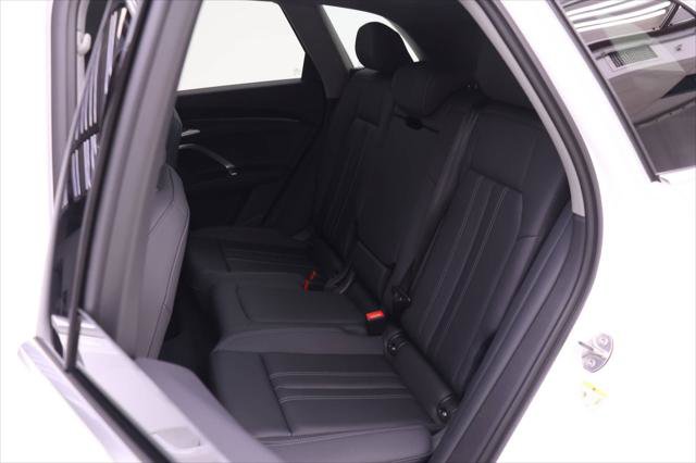 Certified 2025 Audi Q5 Premium w/ Convenience Package image 13