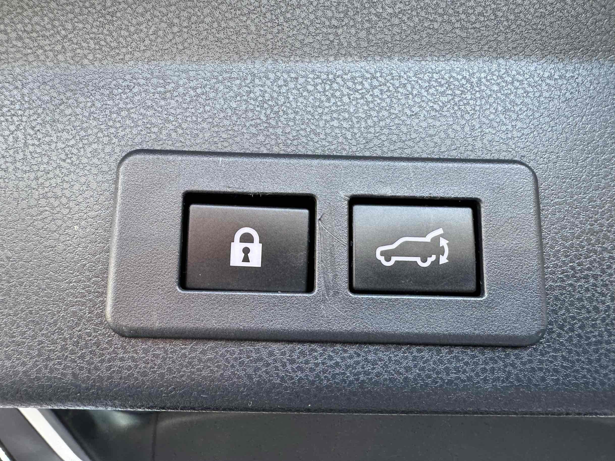 Used 2020 Subaru Ascent Premium w/ Convenience Package AWD/4WD image 10