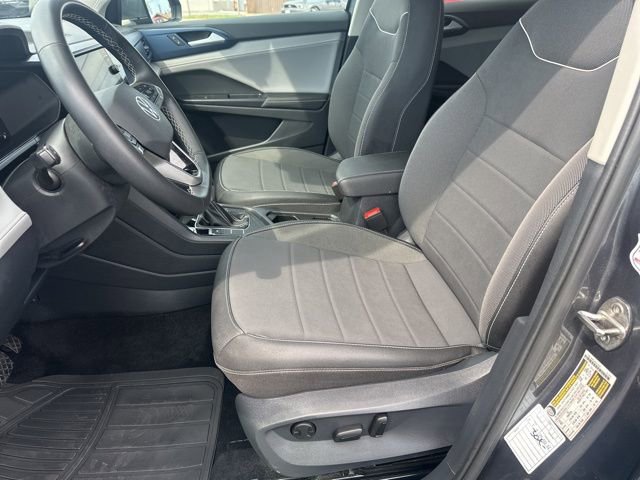 Used 2024 Volkswagen Taos SE image 11