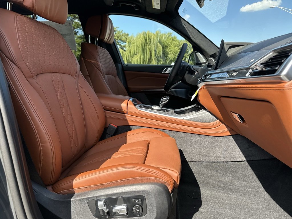 New 2026 BMW ALPINA XB7 image 35