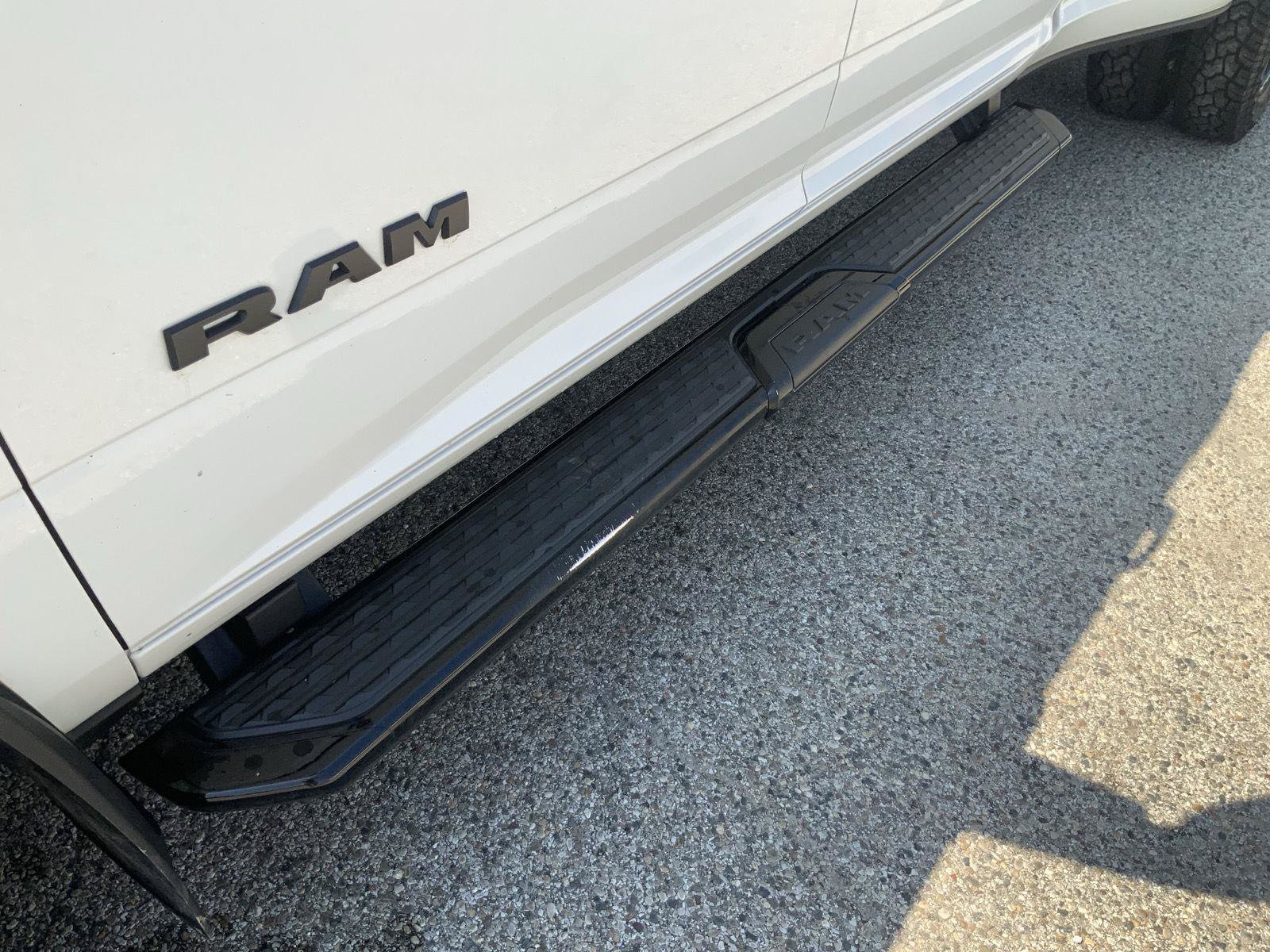Used 2024 RAM 3500 Big Horn w/ Night Edition AWD/4WD image 16