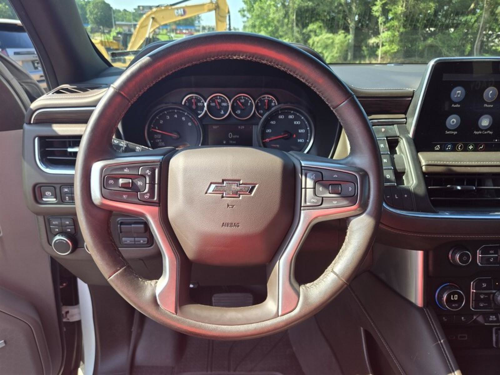 Used 2021 Chevrolet Tahoe Z71 w/ Z71 Signature Package AWD/4WD image 12