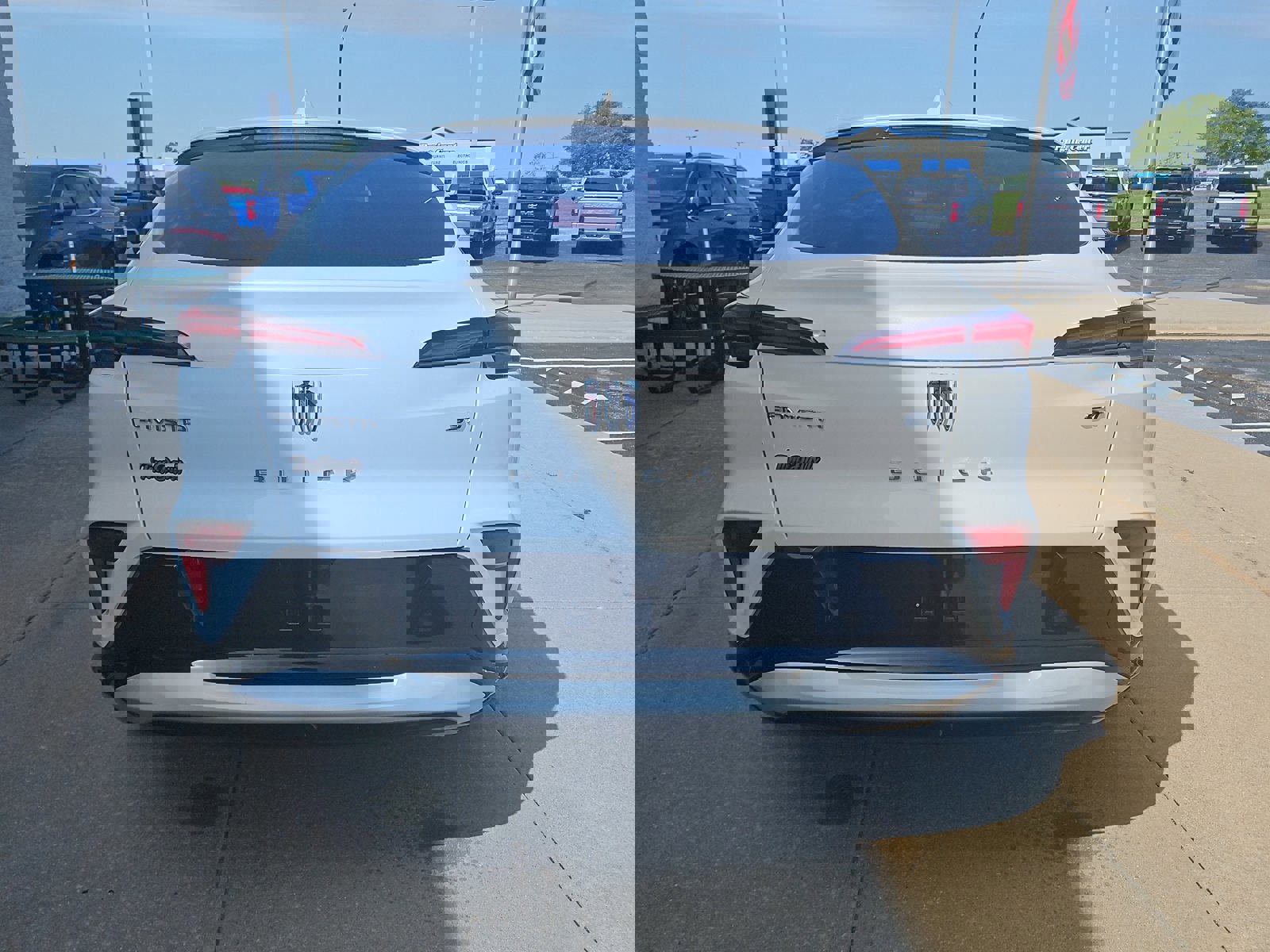 Used 2024 Buick Envista Sport Touring w/ Convenience I Package image 24