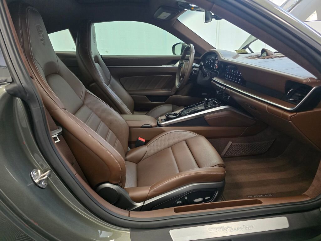 Certified 2022 Porsche 911 Turbo image 24
