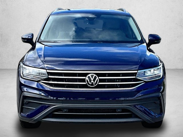 Used 2022 Volkswagen Tiguan SE FWD image 3