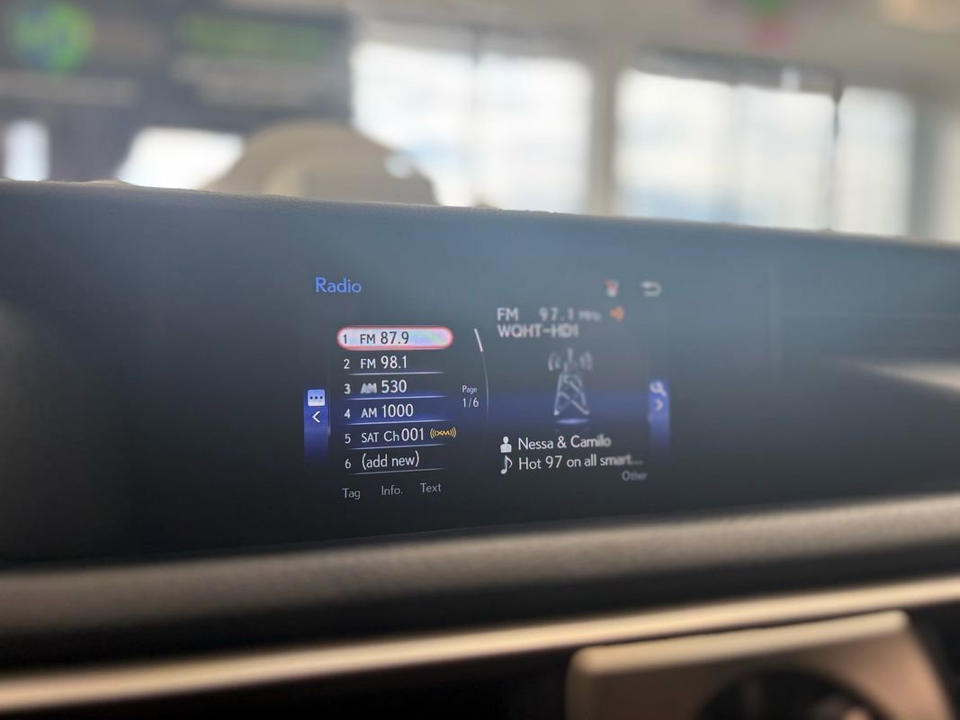 Used 2019 Lexus IS 300 F Sport w/ F Sport Package image 31