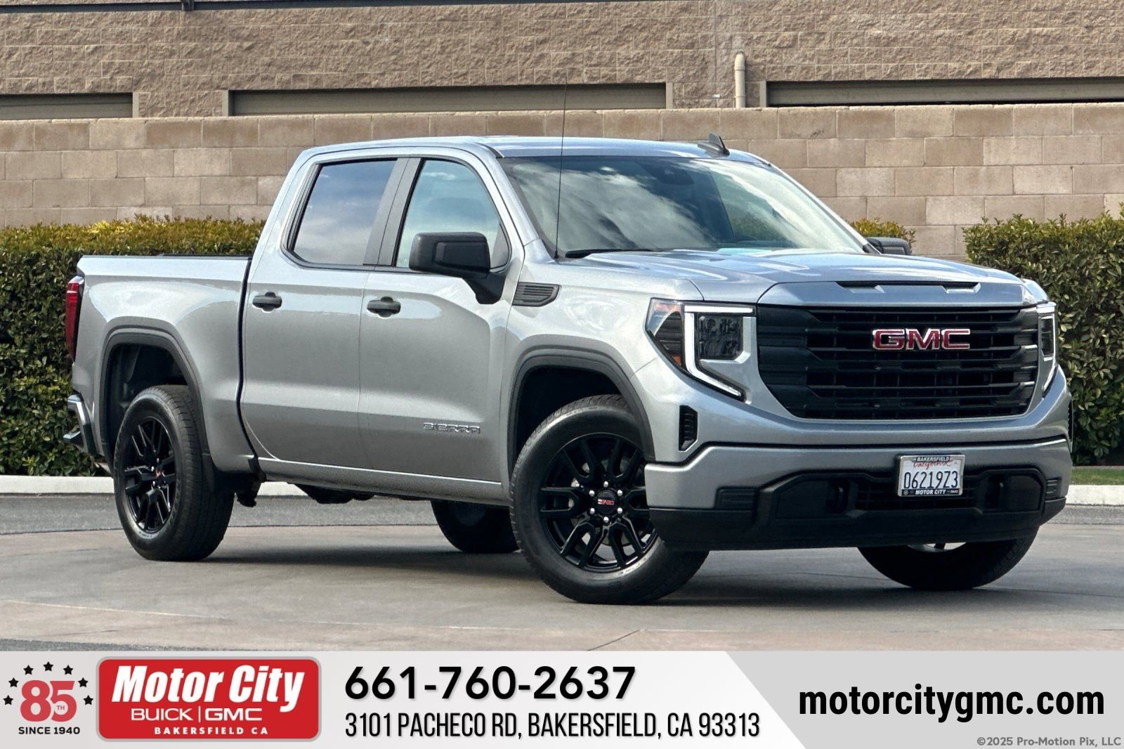 Used 2024 GMC Sierra 1500 Pro w/ Graphite Edition