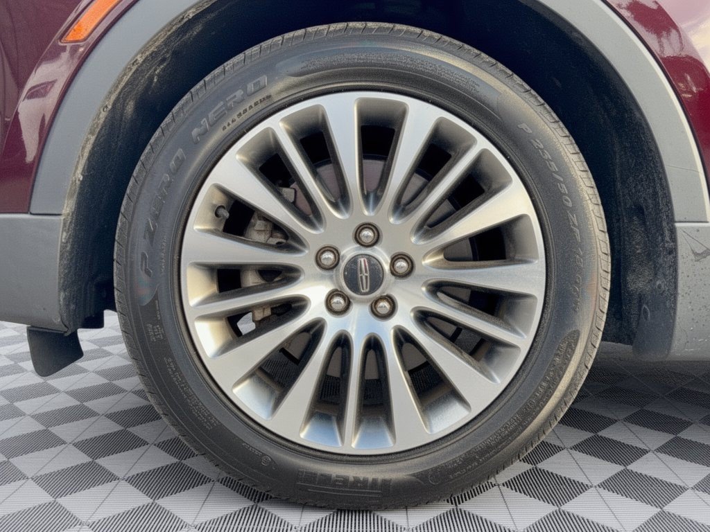 Used 2017 Lincoln MKC Reserve FWD image 13