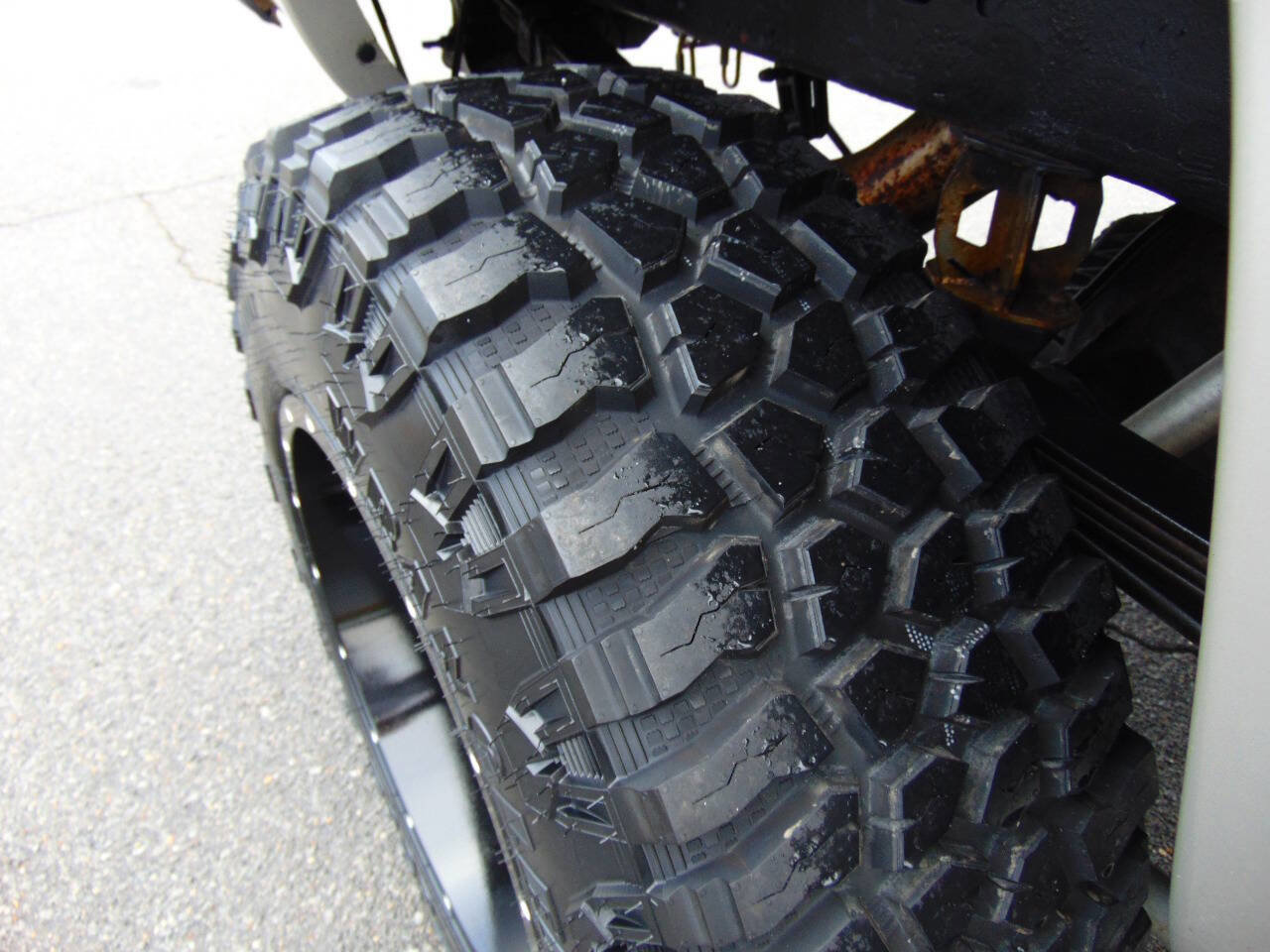 Used 2004 Chevrolet Silverado 2500 LT w/ Heavy-Duty Power Package image 50