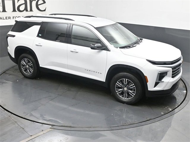 New 2026 Chevrolet Traverse LT w/ LPO, Floor Liner Package image 17