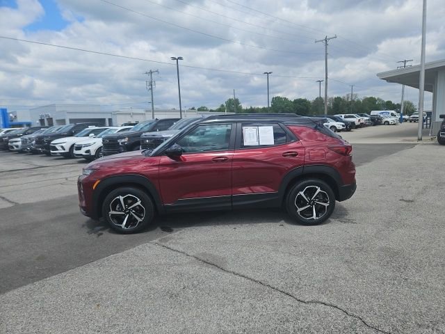 Used 2023 Chevrolet TrailBlazer RS w/ Convenience Package FWD image 9