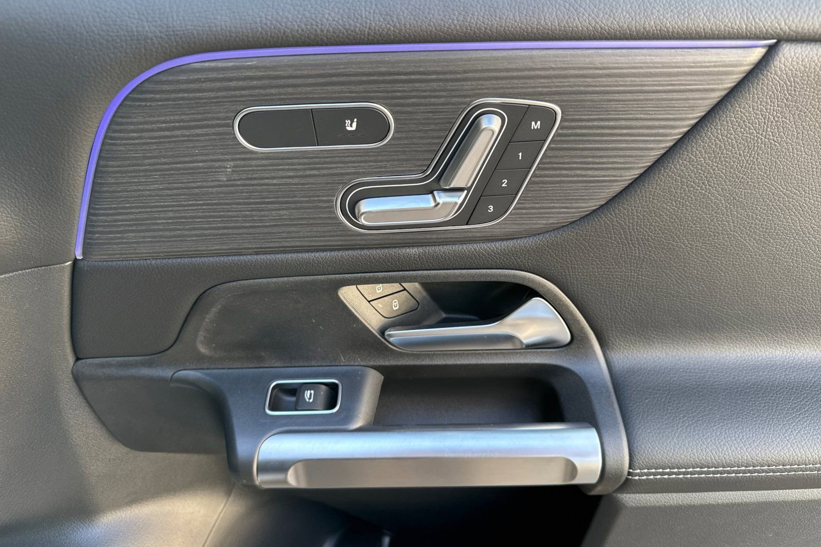 New 2026 Mercedes-Benz GLB 250 image 34