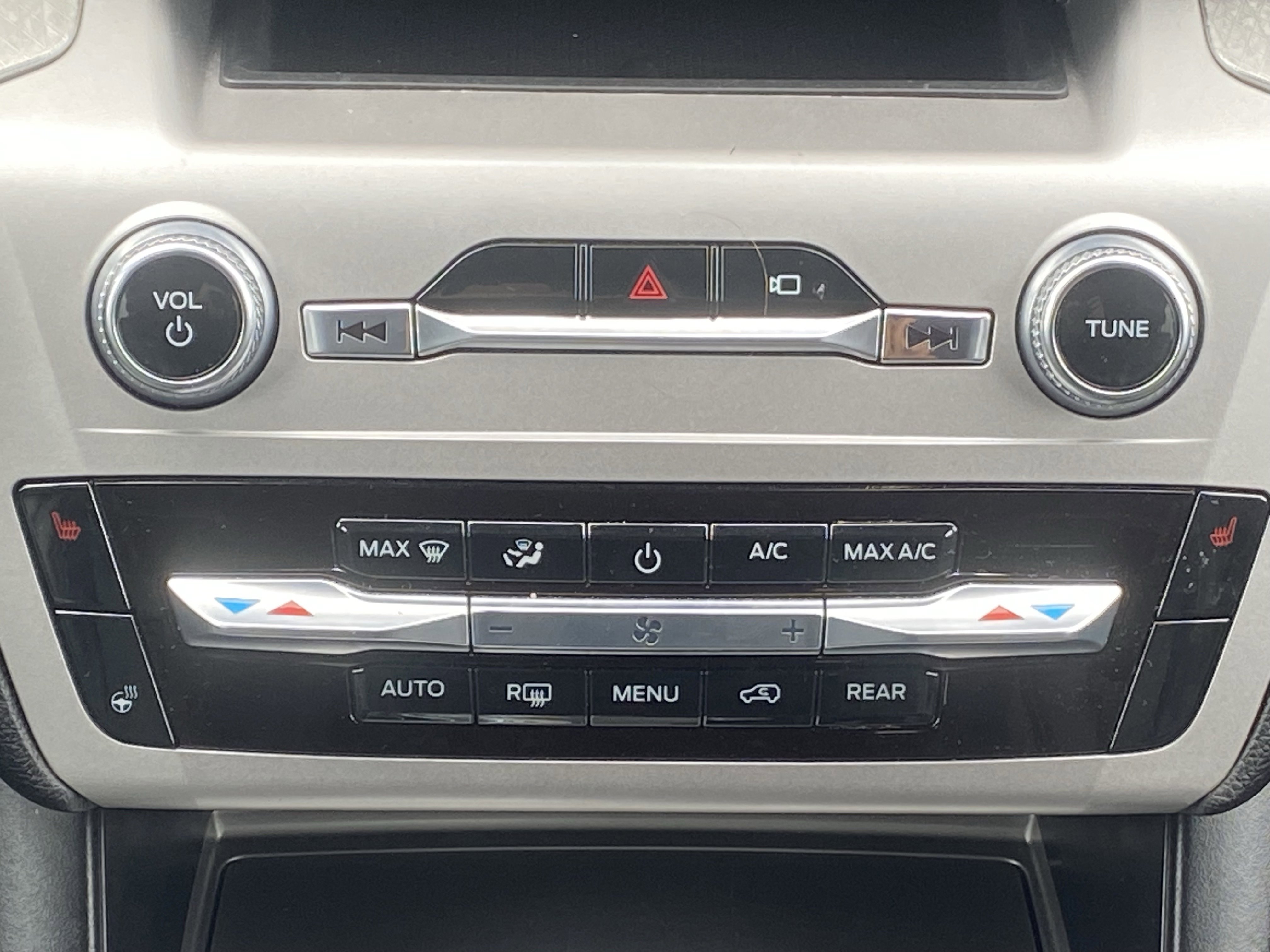 Used 2021 Ford Explorer Timberline image 15