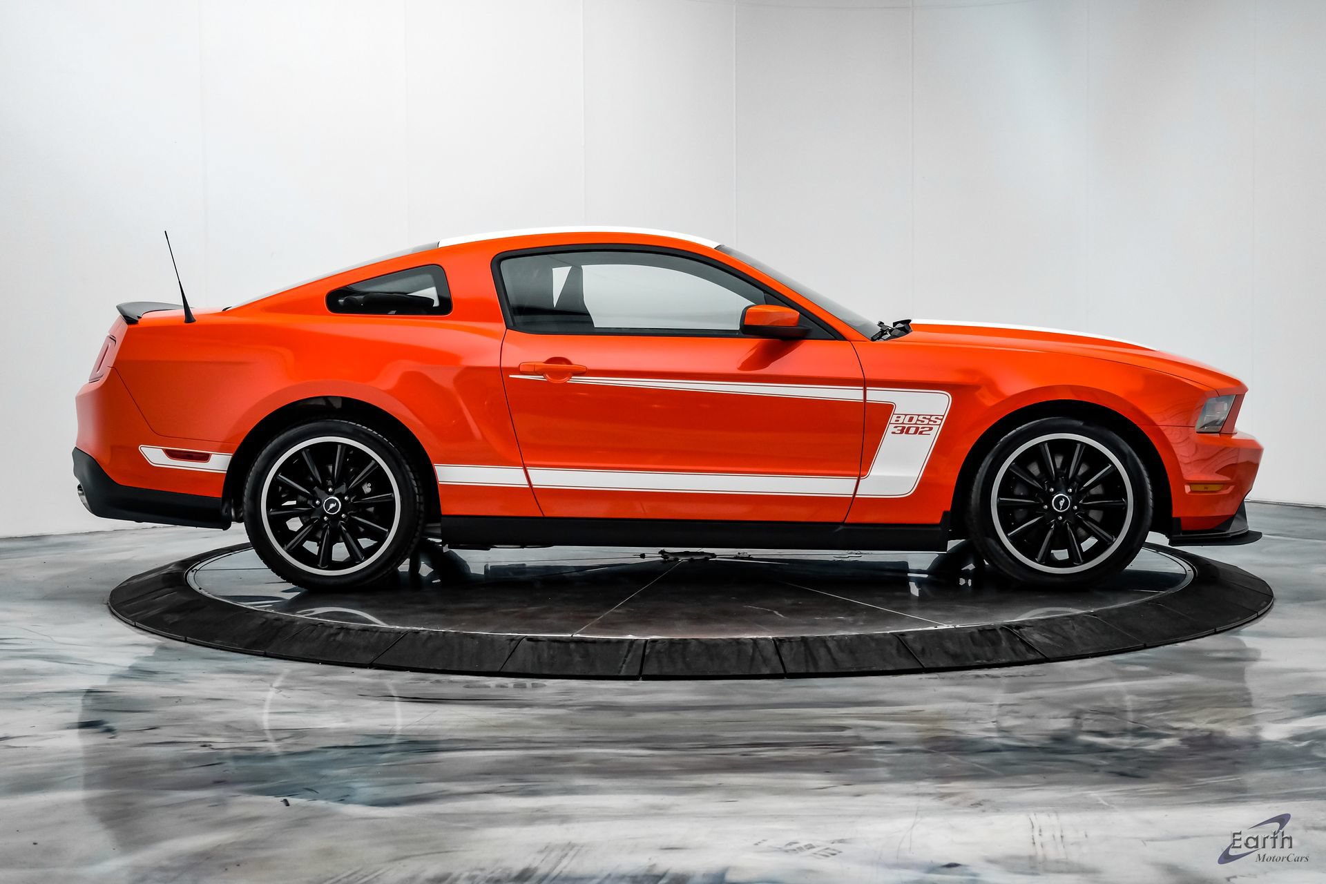 Used 2012 Ford Mustang Boss 302 w/ Boss 302 Accessory Pkg RWD image 19
