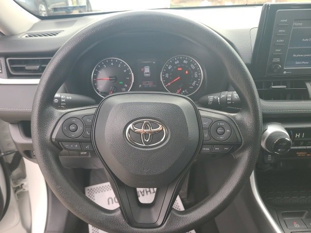 Used 2022 Toyota RAV4 XLE image 19