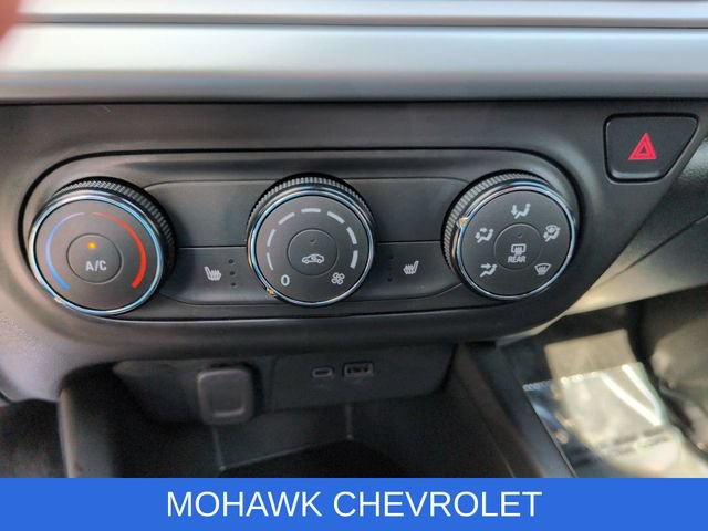 Used 2024 Chevrolet Trax LS w/ LS Convenience Package FWD image 17