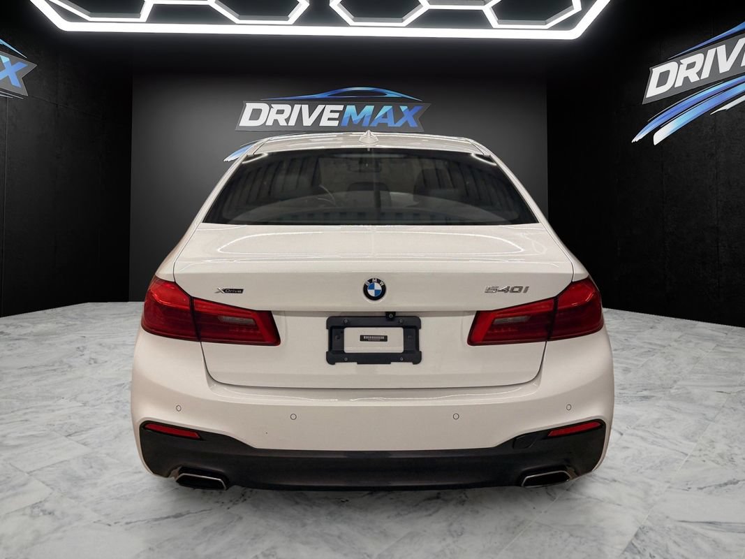 Used 2019 BMW 540i xDrive w/ M Sport Package AWD/4WD image 6
