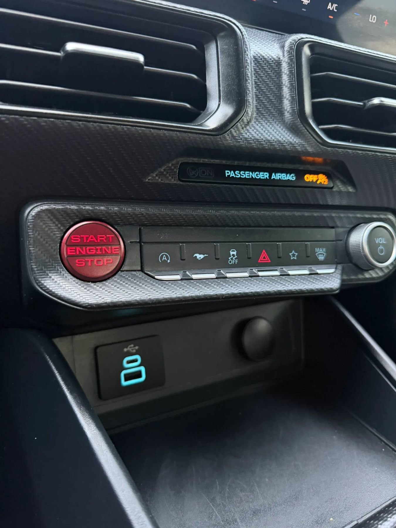 Used 2024 Ford Mustang Coupe image 13