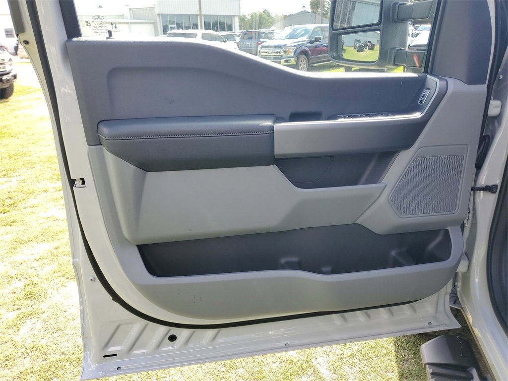 New 2025 Ford F250 XL w/ STX Appearance Package image 5