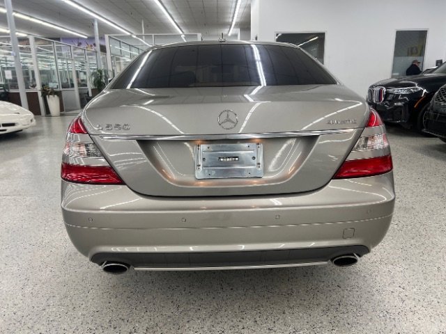 Used 2009 Mercedes-Benz S 550 4MATIC image 6