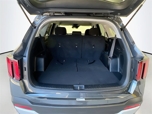 Certified 2024 Kia Sorento LX image 25