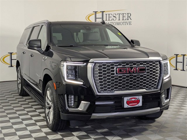 Used 2021 GMC Yukon XL Denali image 2