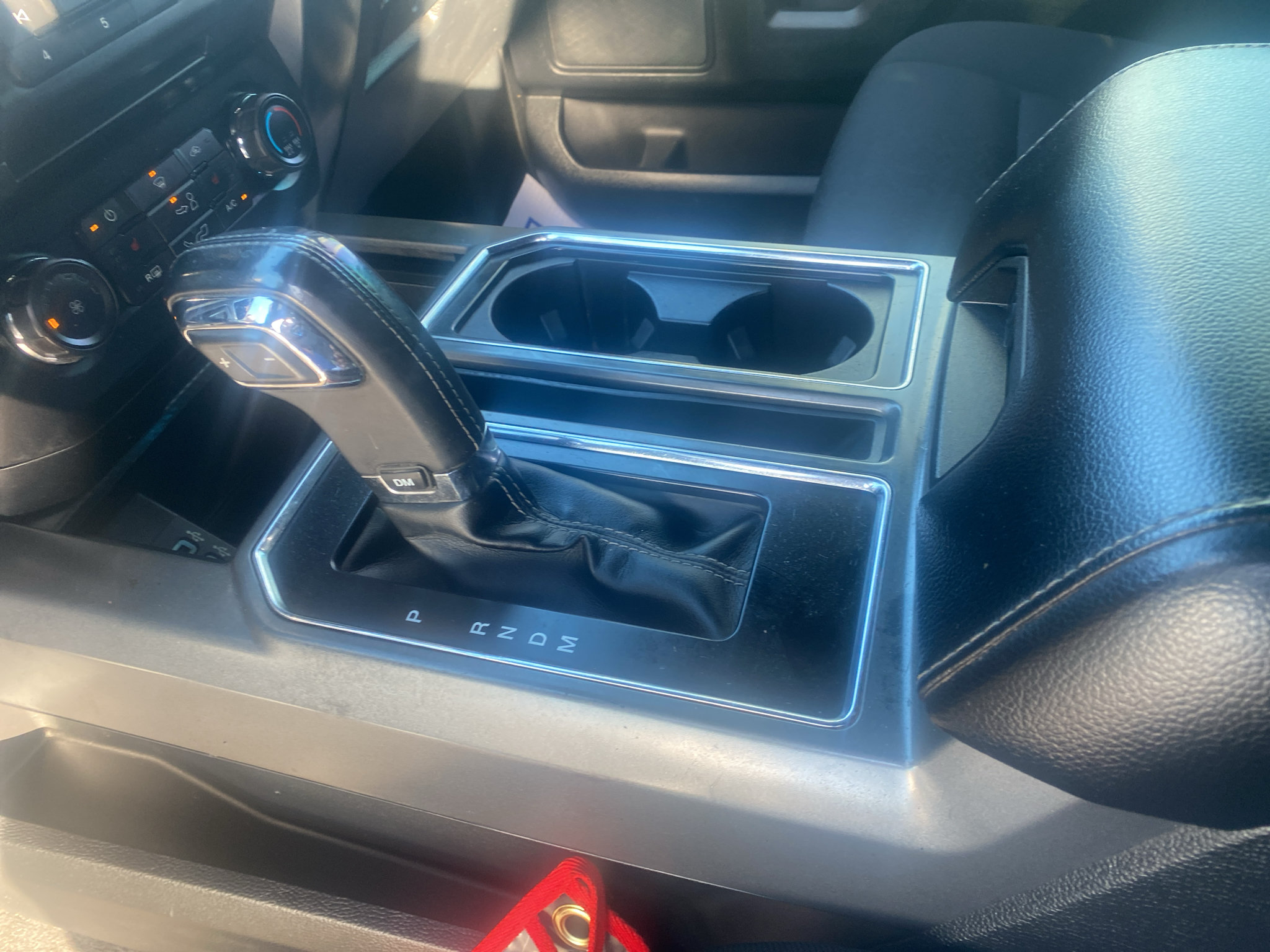 Used 2018 Ford F150 XLT w/ Equipment Group 302A Luxury AWD/4WD image 13