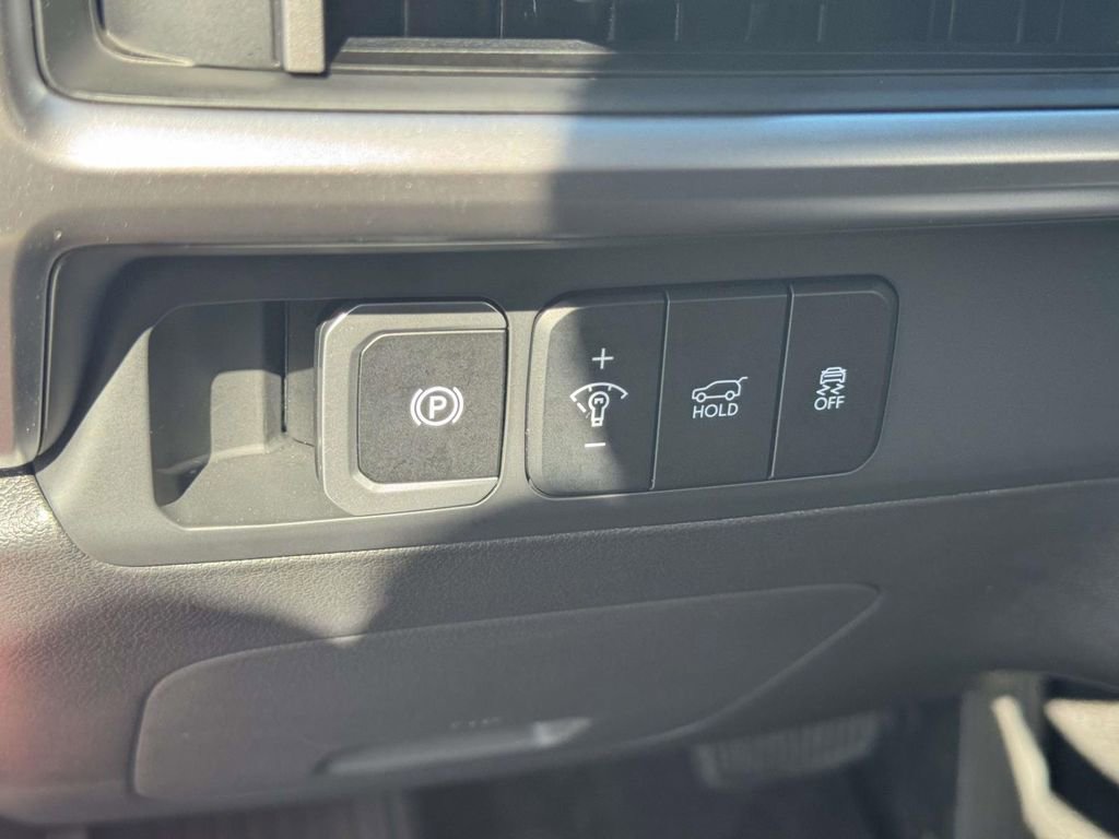 Used 2025 Hyundai Santa Fe SEL image 18