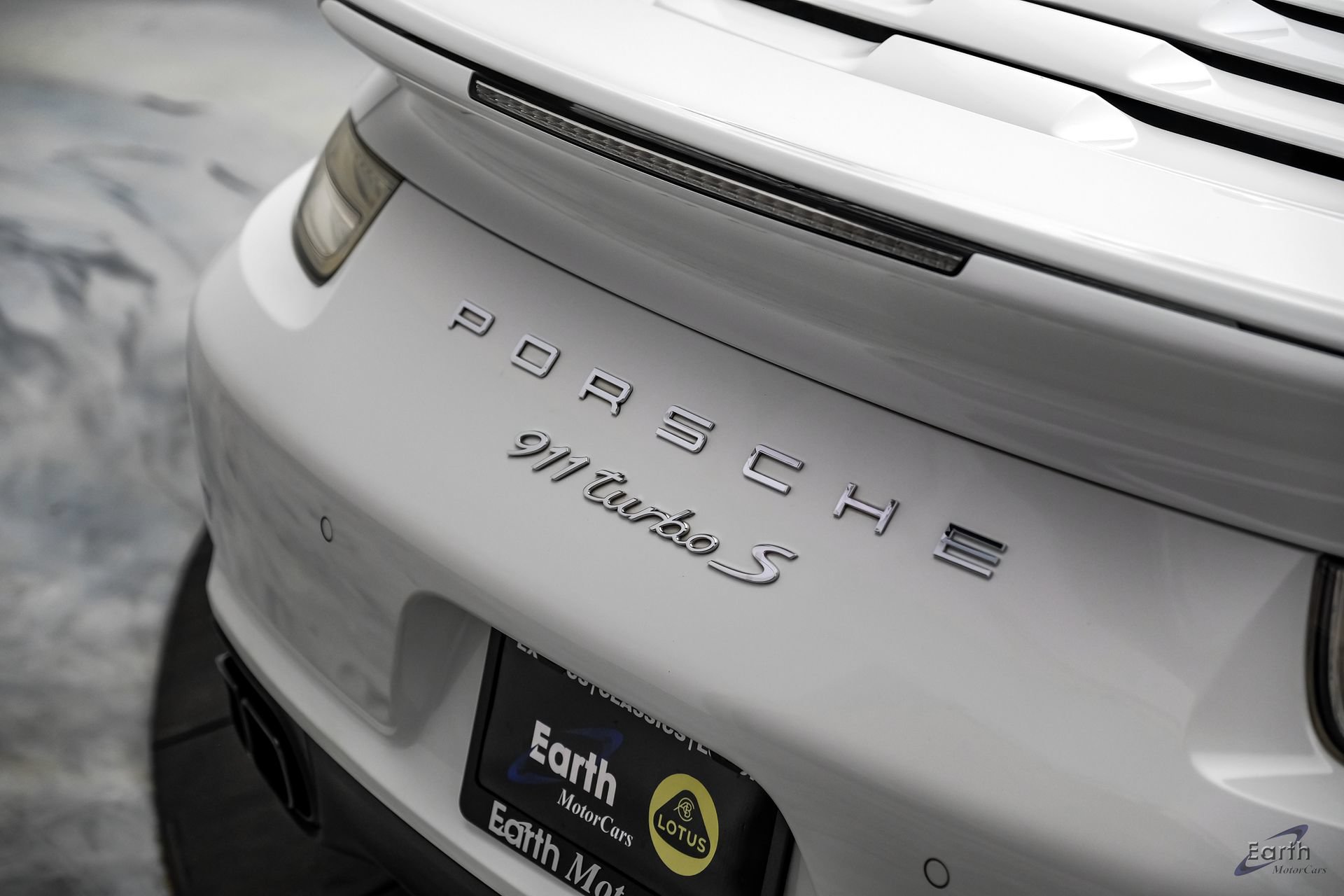 Used 2016 Porsche 911 Turbo S AWD/4WD image 17