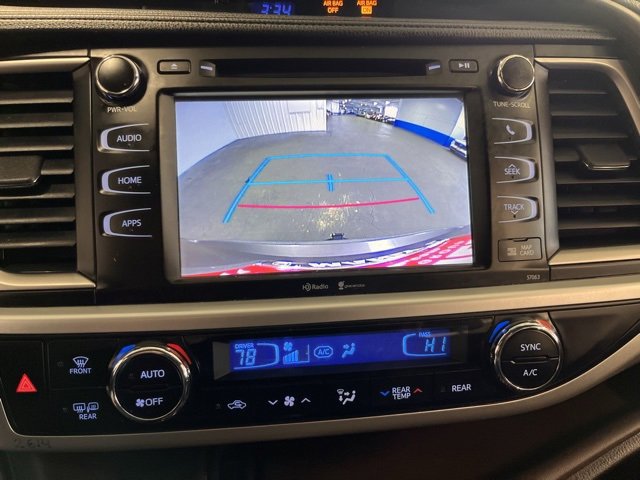 Used 2015 Toyota Highlander XLE image 28