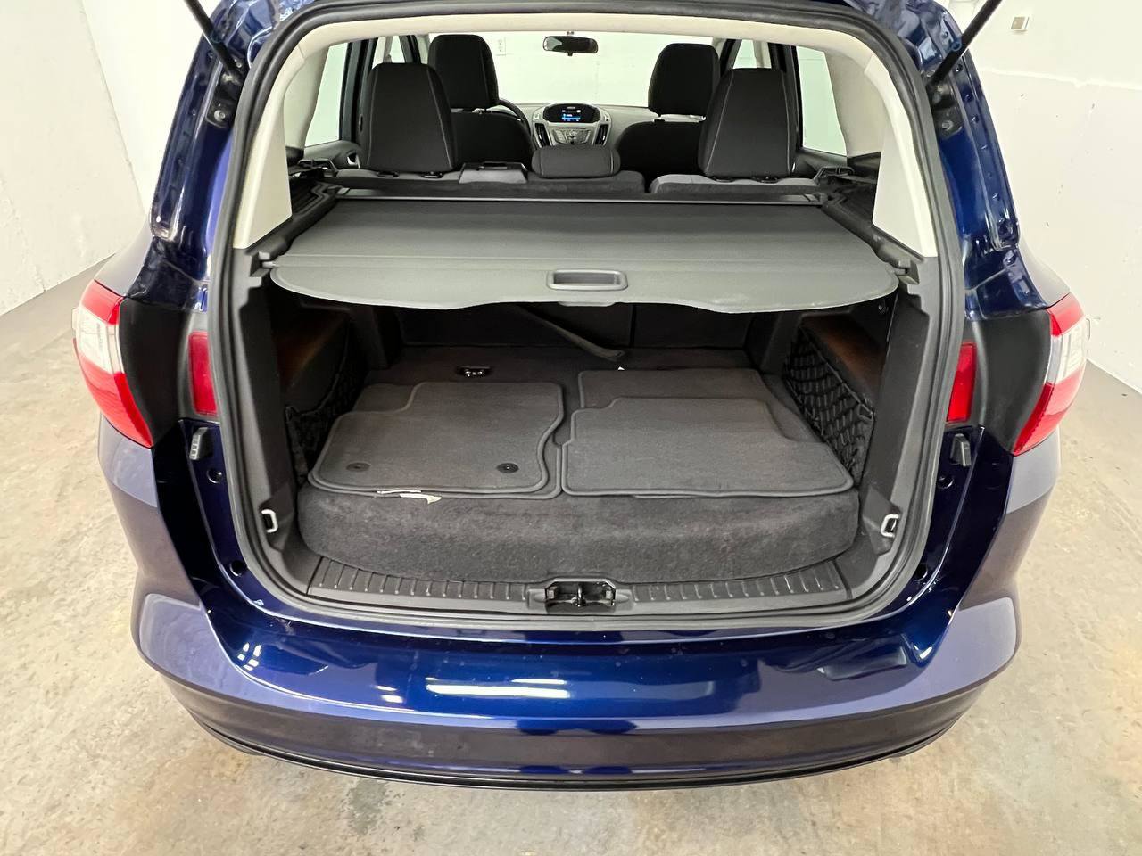 Used 2016 Ford C-MAX SE w/ Cargo Management Package image 26