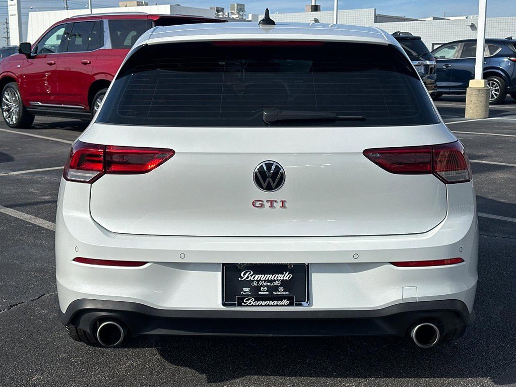 Used 2025 Volkswagen GTI SE FWD image 6