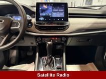 Used 2024 Jeep Compass Latitude AWD/4WD image 10